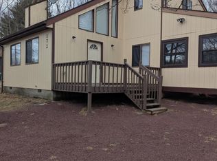 6447 Marvin Gdns, Tobyhanna, PA