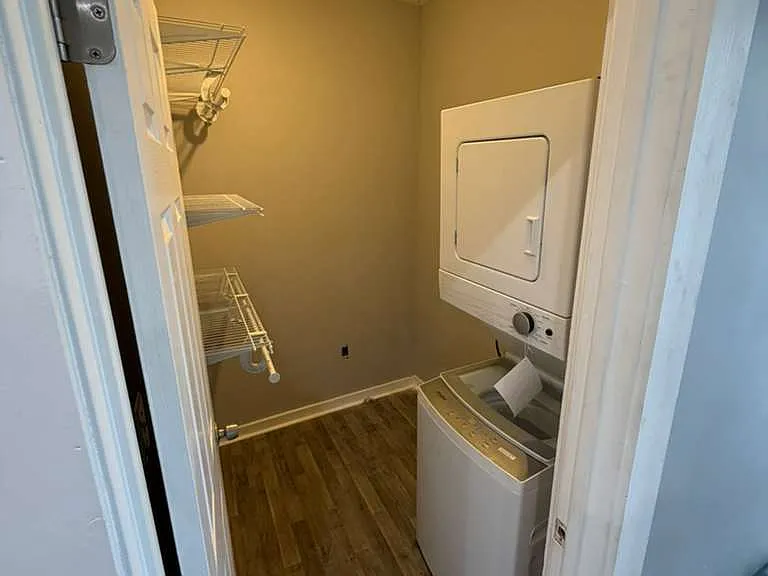 2823 W Flournoy St #1F — Photo 5