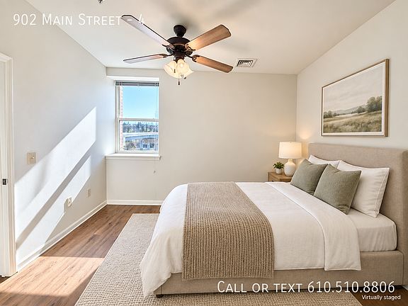 4th image of 902 Main St APT 4