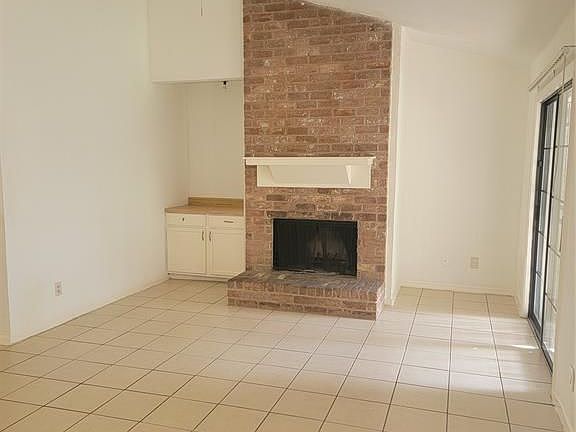 3rd image of 12943 Shannon Hills Dr