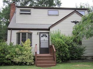 39 Bradbury Ave, Huntington Station, NY 11746