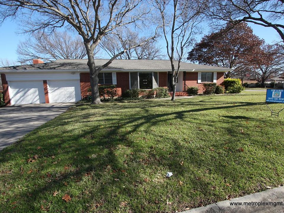 1st image of 4216 Grand Lake Dr