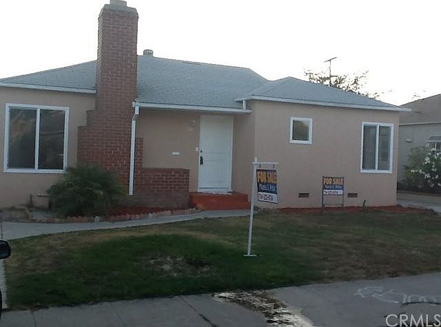 2nd image of 1116 S Lowell St