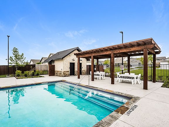 4th image of 2652 Mistwood Dr