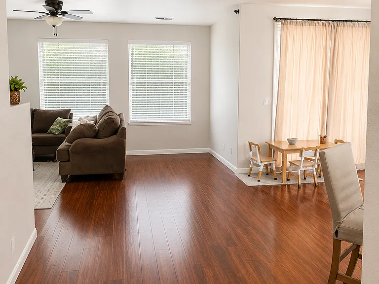 1240 Cherry Ln — Photo 14