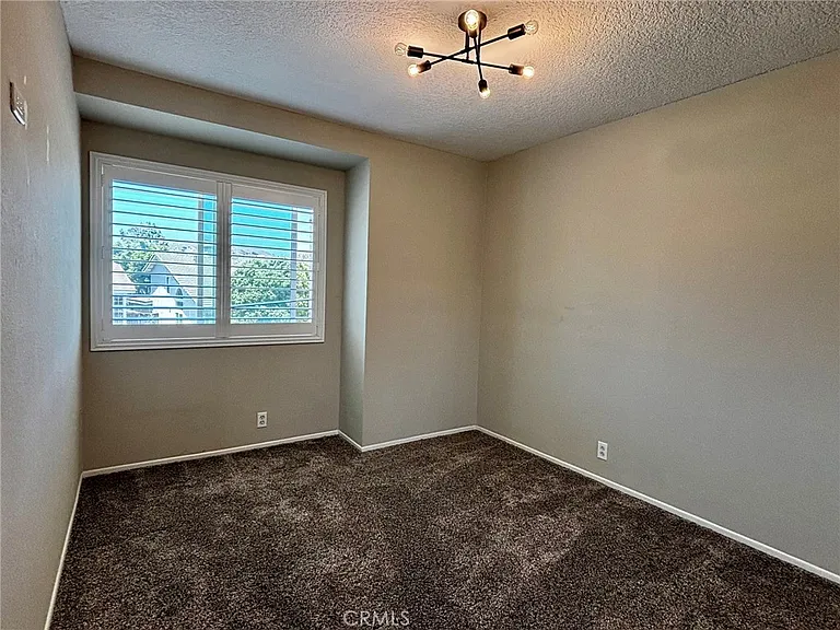 11597 Norgate Cir — Photo 15
