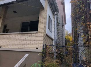 764 Mary St, Mc Kees Rocks, PA 15136