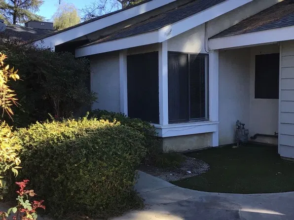 1536 E Castleview Ave, Visalia, CA 93292