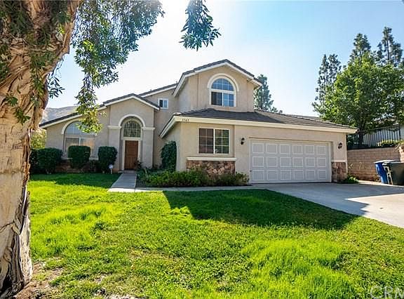 3rd image of 3743 Shandin Dr