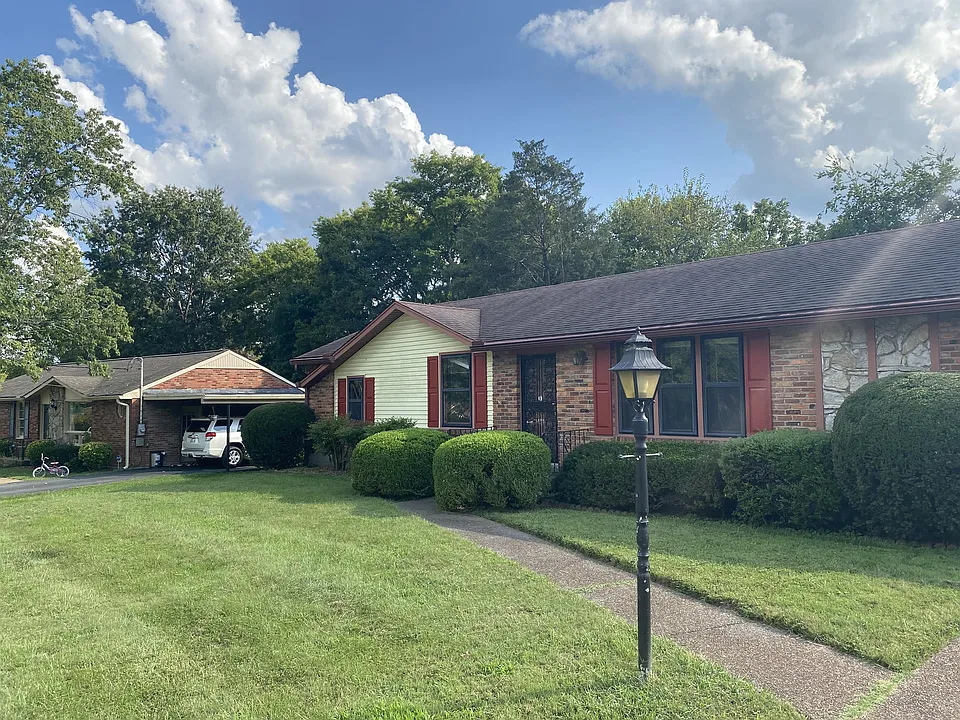 625 Elaine Dr