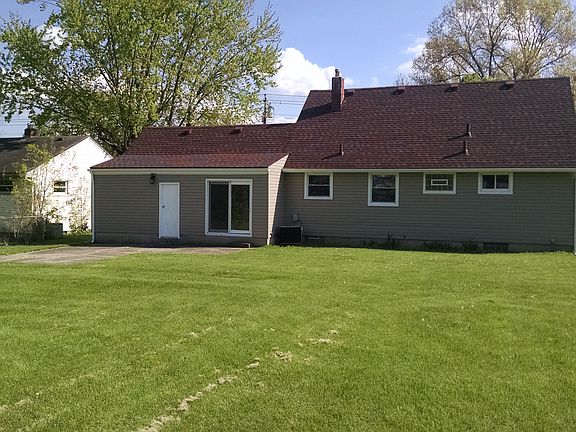 4th image of 770 Doris Jane Ave