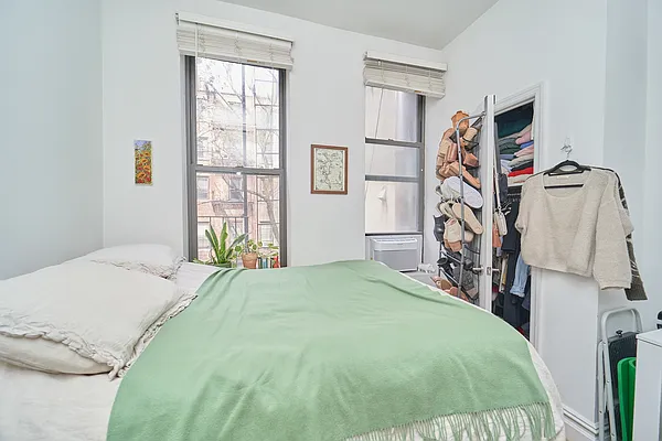 Rented by Living New York | media 17