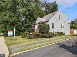 42 Bond Rd, Hyattsville, MD 20781