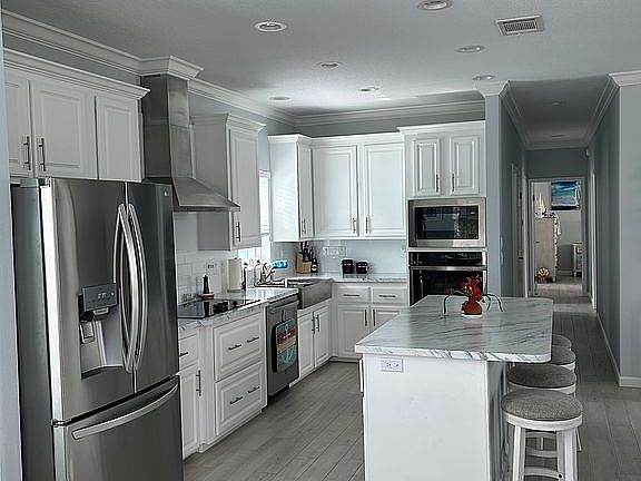 4th image of 273 Coastal Dr
