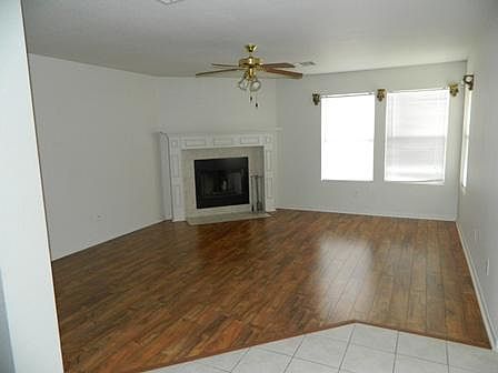 5th image of 4102 Rainlily St
