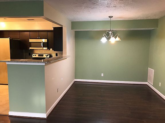 2nd image of 12010 Ridge Knoll Dr Unit 606B