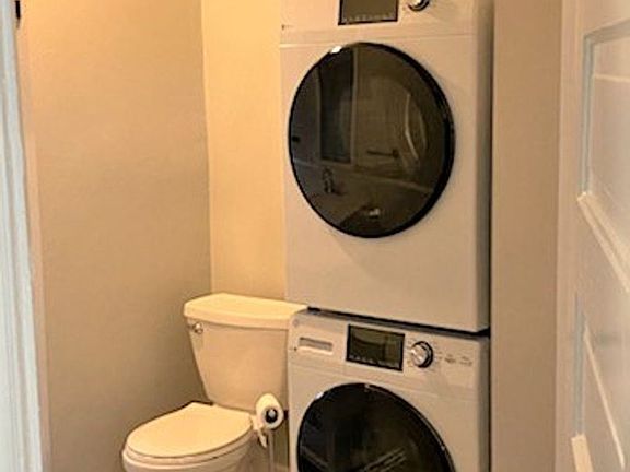 3rd image of 402 S 6th St E #17565731