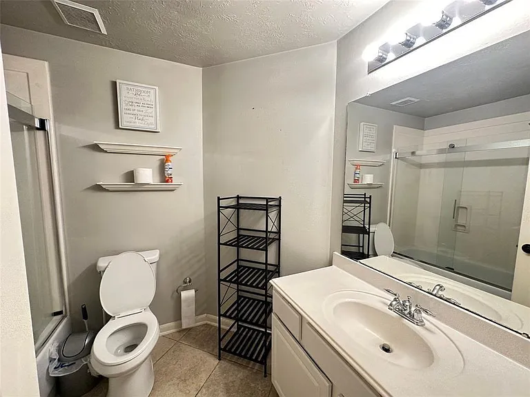 1526 Waterside Village Dr — Photo 7