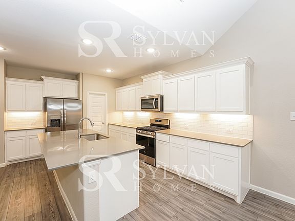 4th image of 506 Diamond Creek Dr