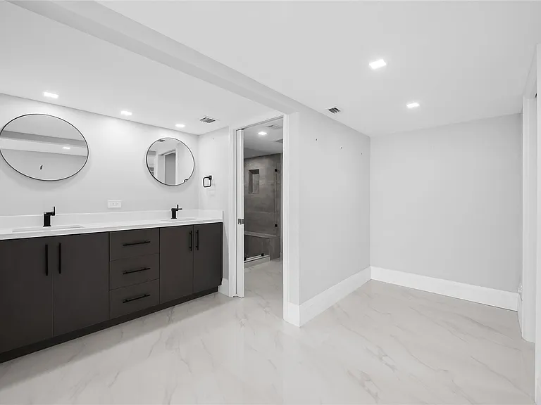 3900 Galt Ocean Dr #317 — Photo 89