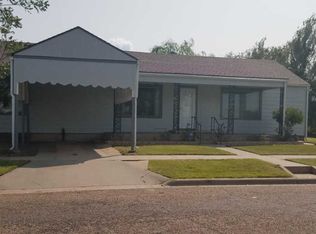 213 W Adams St, Borger, TX 79007