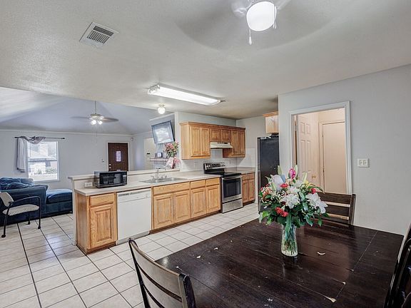 4th image of 5118 Wesley Chapel Ln