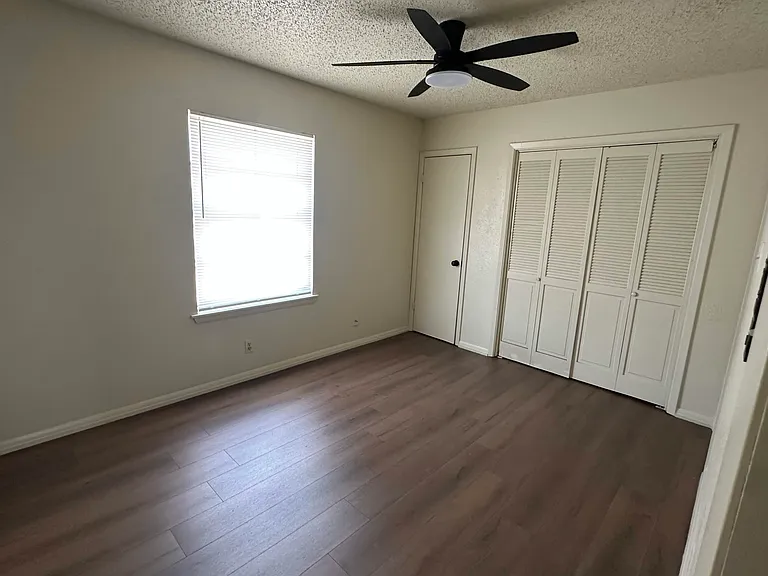 809 N Arnett St #4 — Photo 3