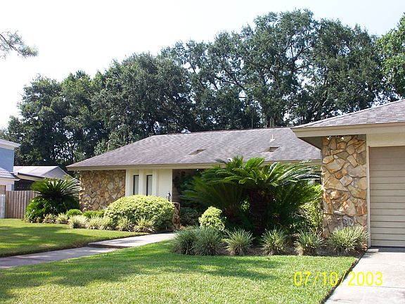 2nd image of 15928 Nottinghill Dr
