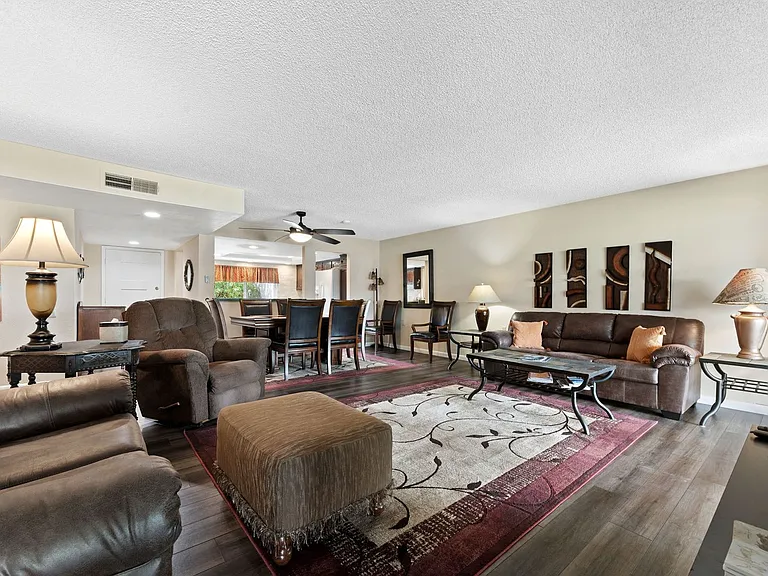 283 Leisure World — Photo 15