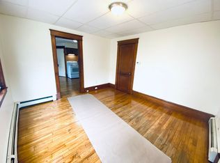 69 Washington, Augusta, ME 04330