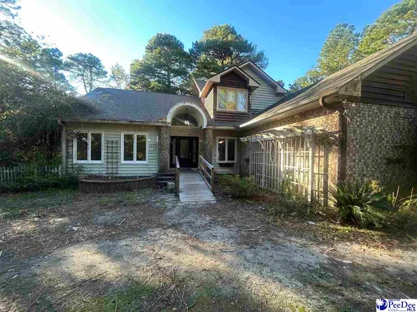1132 Willow Dr, Hartsville, SC 29550
