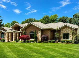 2 Kingsridge Dr, Mount Vernon, IL 62864