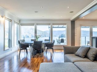 4725 Strathcona Rd #9, North Vancouver, BC V7G1G9