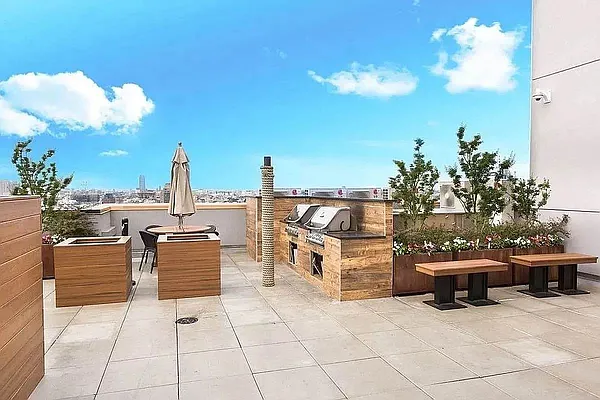 Rented by The KCI Group | media 26