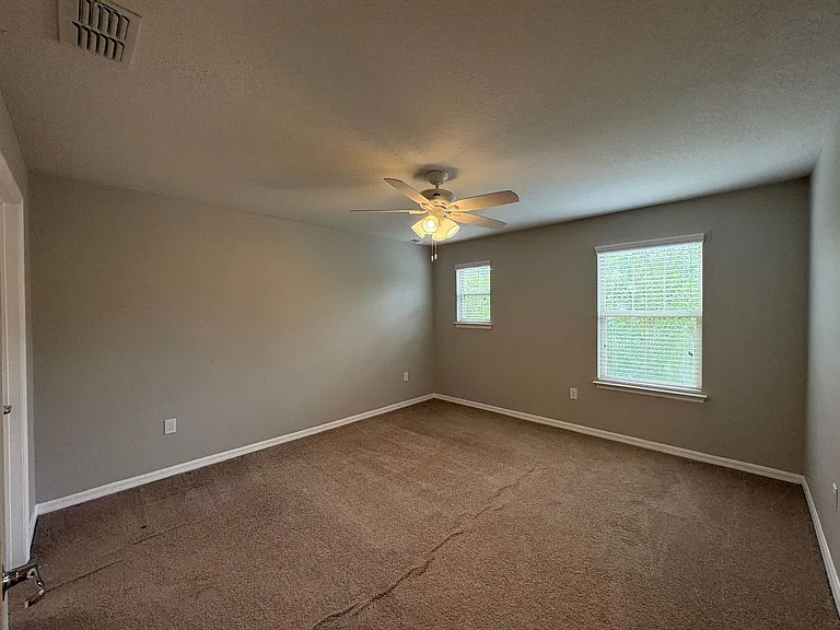 5044 Walker St — Photo 16