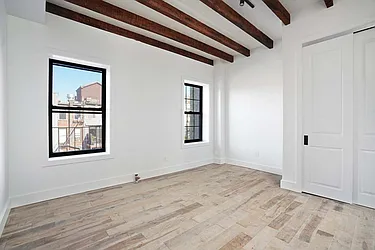 Rented by Nolita Group