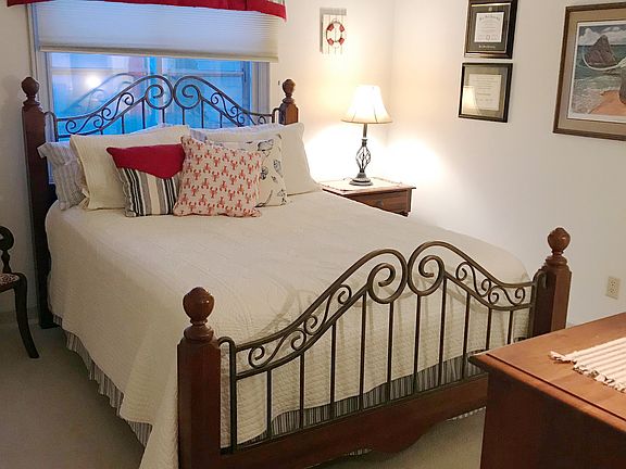 Guest Room 2