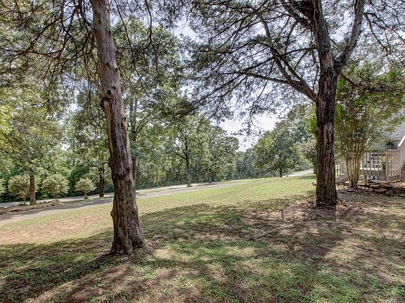 5th image of 460 Grandview Hts