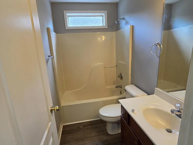 141 McConnells Trce — Photo 10
