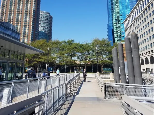 77 Hudson Street image 37 of 40