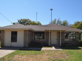 107 Sissom Ave, Avalon, TX 76623