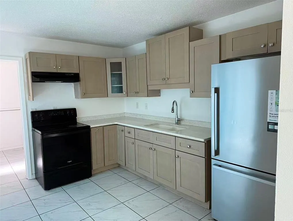2 bed, 2.0 bath, 1564 sqft, $1,550 — Photo 2