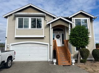18120 5th Ave S, Burien, WA 98148
