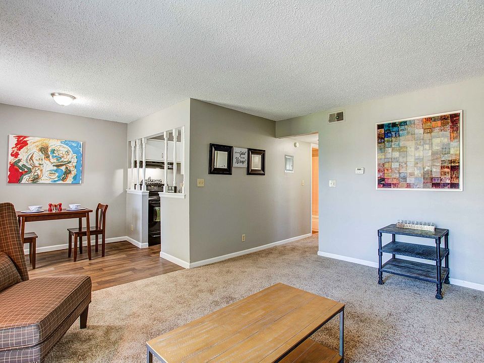 Lenexa Crossing Apartments 12445 W 97th Ter Lenexa KS Zillow