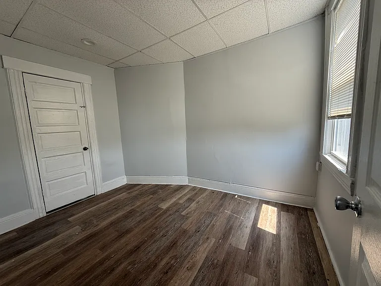 240 Paterson Ave #5 — Photo 5