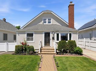 1284 Langdon Boulevard, Rockville Centre, NY 11570