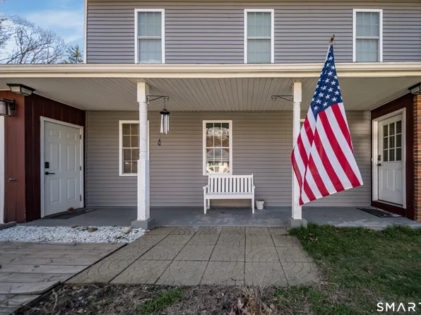 27 Trading Cove Drive, Norwich, CT 06360