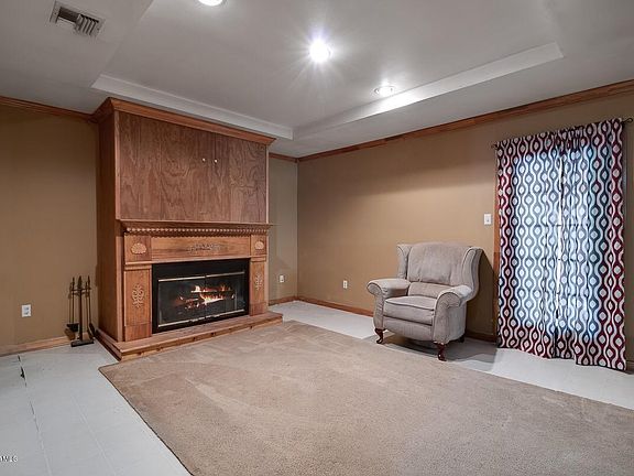 5th image of 505 Acorn Dr