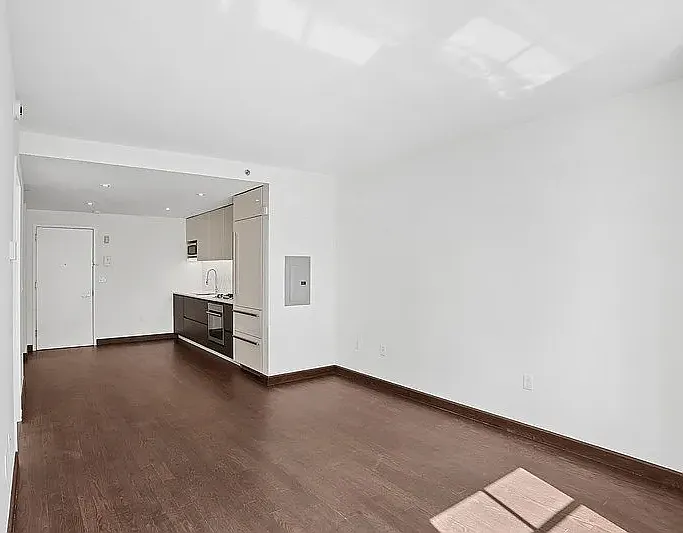 138 E 12th St #2G — Photo 14