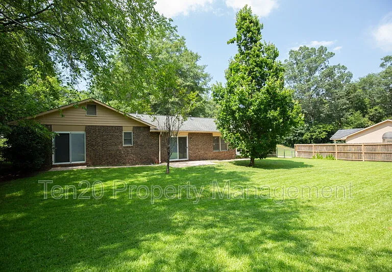 1430 Lokey Dr — Photo 21